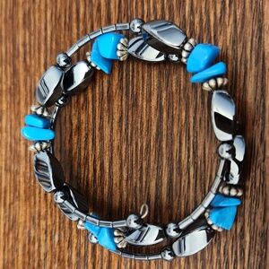 Turquoise and metallic bracelet
